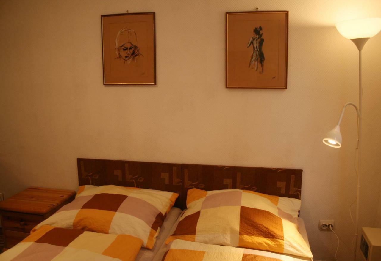 Margaret Bridge Studio Apartment Budapest Exteriör bild