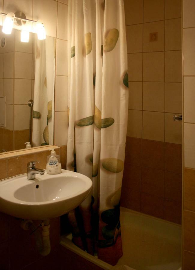 Margaret Bridge Studio Apartment Budapest Exteriör bild